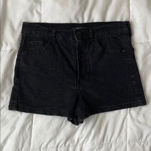 high waisted black shorts